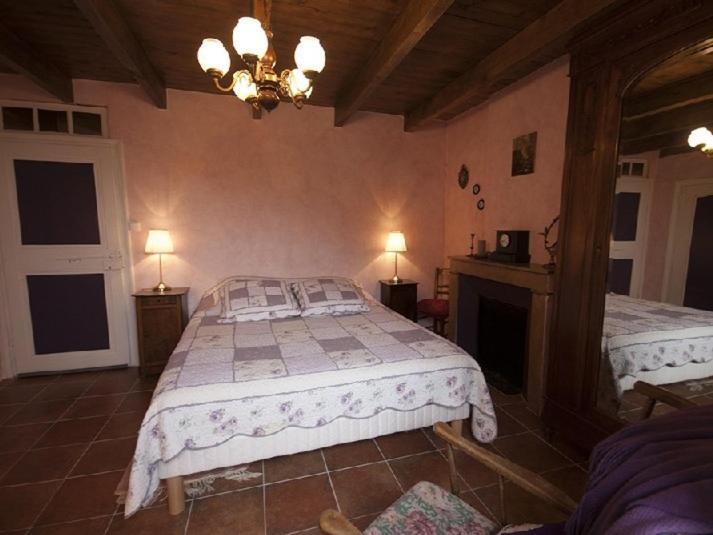 Domaine De Cousignac Bed & Breakfast Bourg-Saint-Andéol Exterior photo